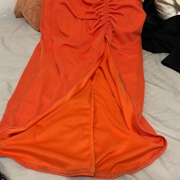 Pretty Little Things party dress - Picture 4 of 4